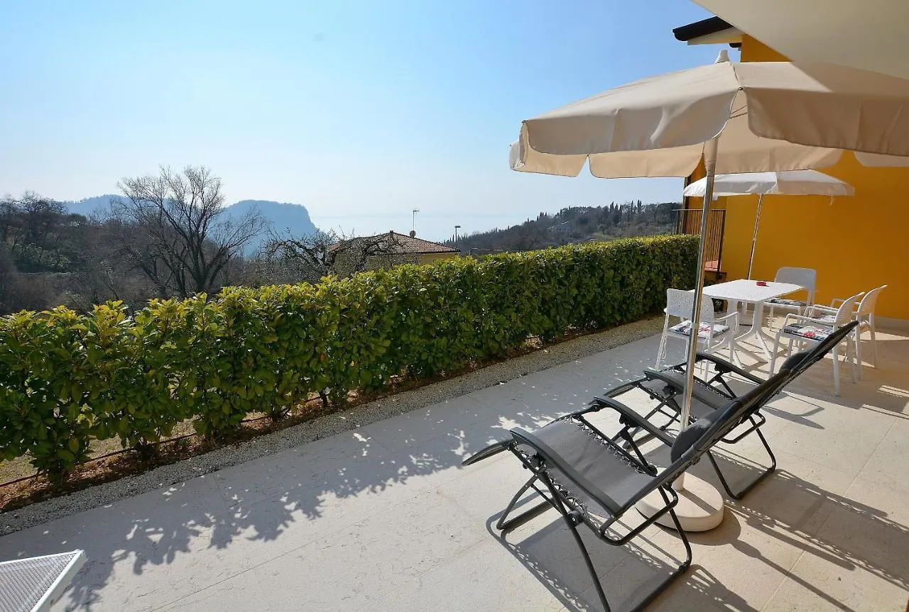Red Apartment In Marciaga Di Costermano 0*,  Italien