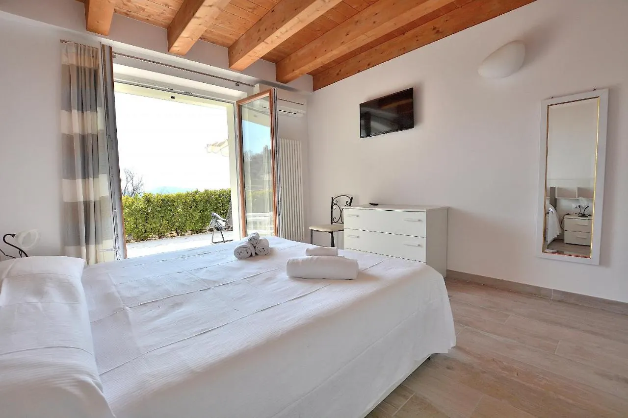 Red Apartment In Marciaga Di Costermano 0*,  İtalya